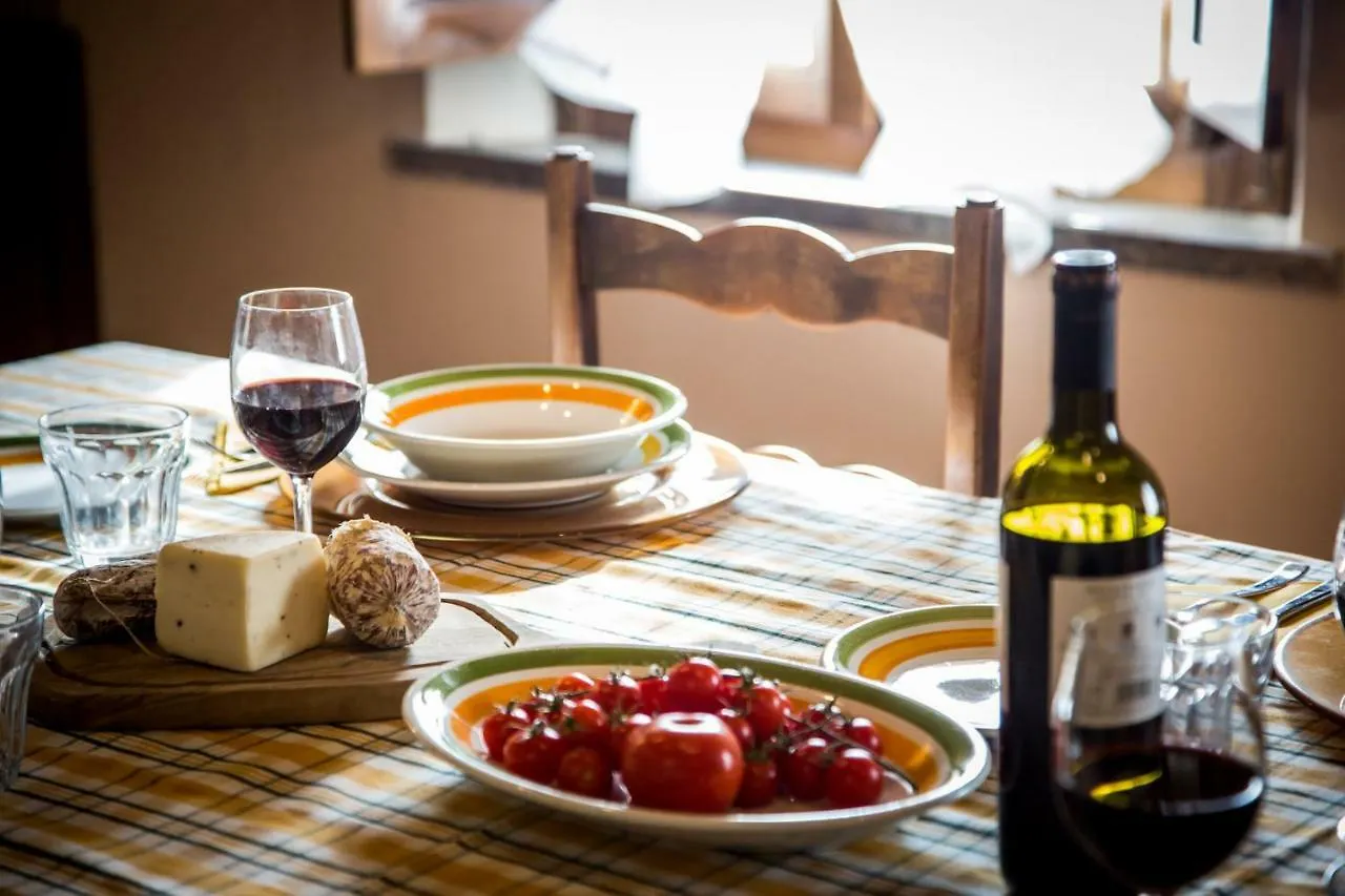 Tuscany Holiday Concierge - Villa I Sorbi Lajatico