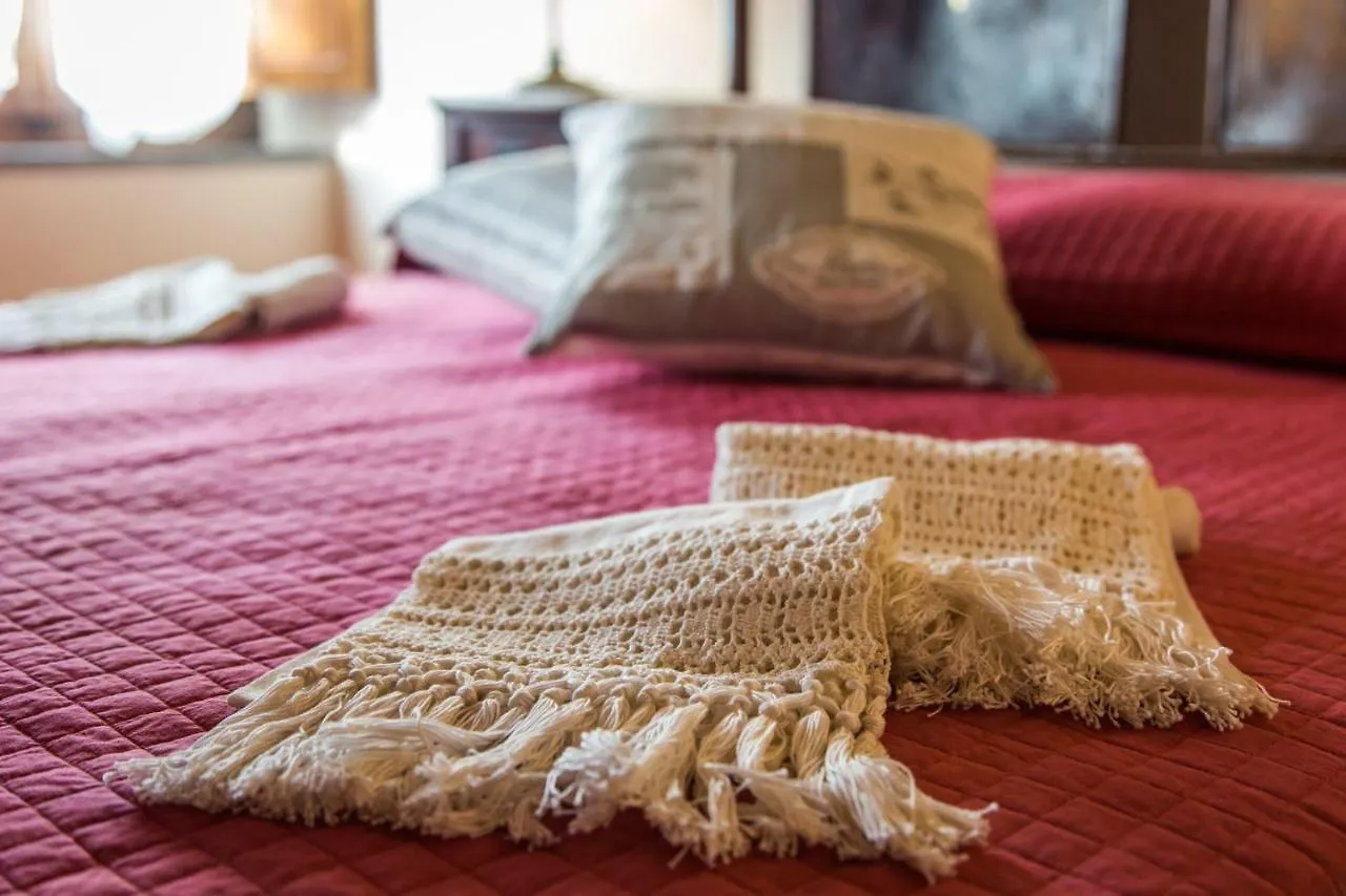 Tuscany Holiday Concierge - Villa I Sorbi Lajatico