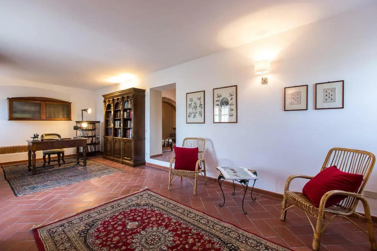 Tuscany Holiday Concierge - Villa I Sorbi Lajatico